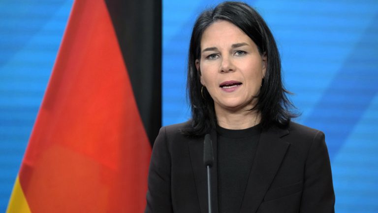 Το Βερολίνο καλεί τους Γερμανούς να φύγουν από το Ιράν