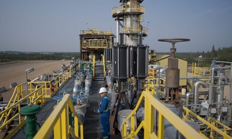 Εκτοξεύεται το πετρέλαιο – Εκτιμήσεις για 100 δολ.