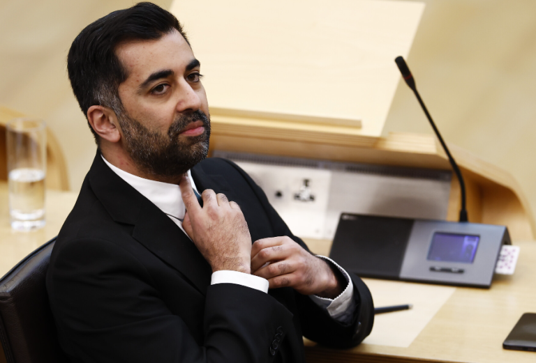 Σκωτία: Παραιτήθηκε ο πρωθυπουργός Χάμζα Γιούσαφ