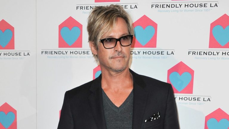 Charlie Colin: Τραγικό τέλος για τον μπασίστα των Train – Γλίστρησε στο ντους, τον βρήκαν νεκρό πέντε μέρες μετά