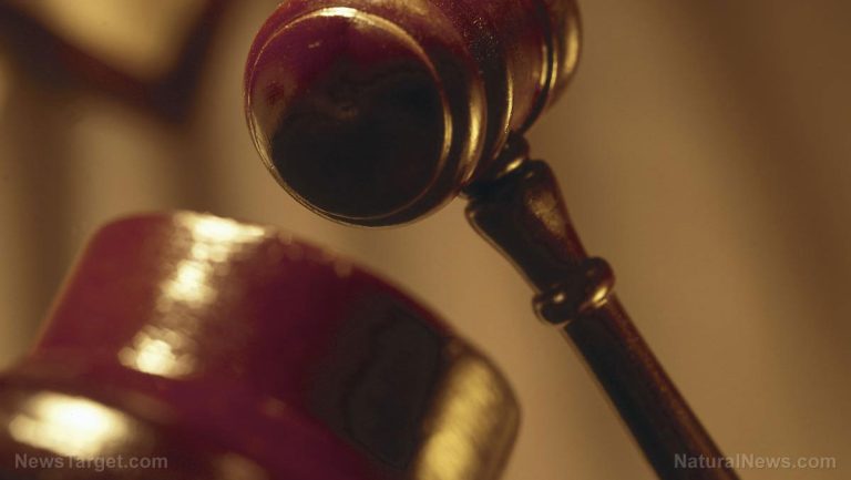 Εβραϊκά δικηγορικά γραφεία εξαπολύουν ΝΟΜΟΘΕΣΙΑ εναντίον παλαιστινιακών ομάδων στην Αμερική, χαρακτηρίζοντάς τες όλες τρομοκράτες