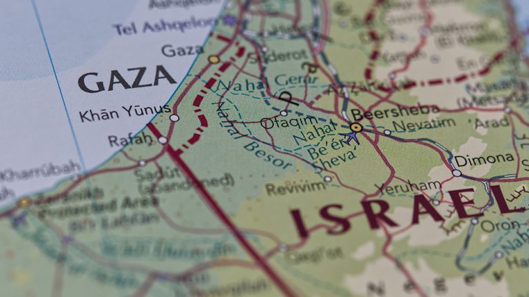 Στη Γάζα έχουν απομείνει τρόφιμα για «λιγότερο από μία εβδομάδα» τώρα που το Ισραήλ ελέγχει το συνοριακό πέρασμα της Ράφα