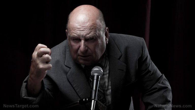 Οι «θεωρίες συνωμοσίας» δεν είναι πλέον «θεωρητικές»: Η κυβέρνηση των ΗΠΑ δολοφονεί ευχαρίστως πολιτικούς αντιπάλους, πραγματοποιεί επιθέσεις με βιολογικά όπλα εναντίον του πληθυσμού και κλέβει ανοιχτά τις εκλογές.