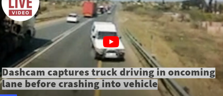 Νότια Αφρική: Φορτηγό κινείται στο αντίθετο ρεύμα και συγκρούεται με σχολικό – Νεκρά 18 παιδιά