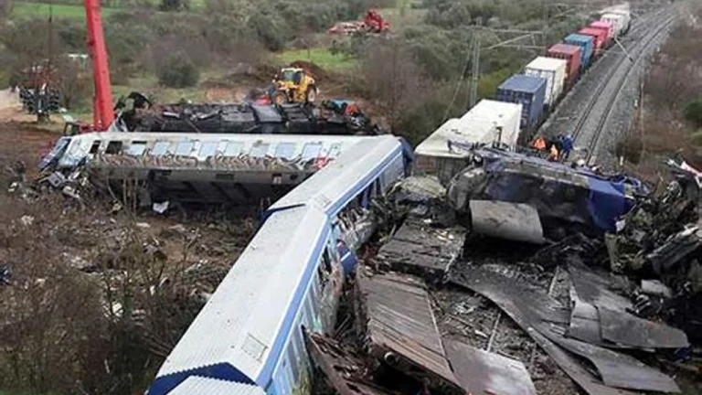 Νέα αποκάλυψη για τα Τέμπη: Βρέθηκε οστό θύματος σε ιδιωτικό οικόπεδο που μεταφέρθηκαν μπάζα