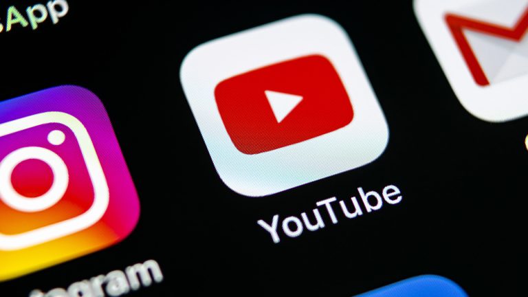 Το YouTube καυχιέται ανοιχτά για το πώς χειραγωγεί ανοιχτά τις εκλογές απαγορεύοντας βίντεο που δεν αντιπροσωπεύουν τις αφηγήσεις του κατεστημένου