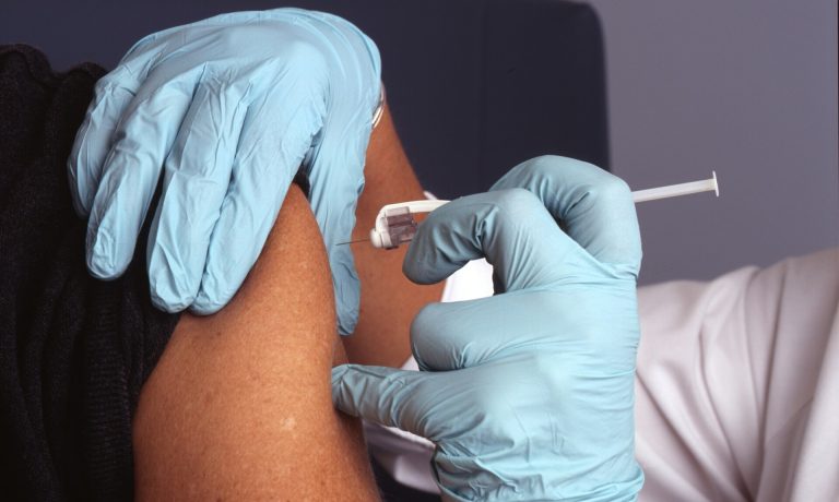 Η επόμενη πανδημία είναι εδώ; Νέο κρούσμα στις ΗΠΑ, μήνυμα του Λευκού Οίκου για παραγωγή εμβολίου