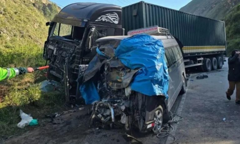 Περού: Τουλάχιστον 19 νεκροί σε δύο δυστυχήματα με επιβατικά βαν – Σημειώθηκαν με διαφορά λίγων ωρών