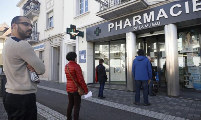 Γαλλία: Περισσότερα από 18.000 φαρμακεία σε απεργία
