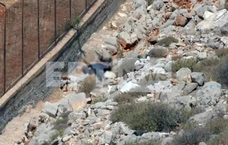 Νεκρός στη Σύμη ο παρουσιαστής του BBC, Μάικλ Μόσλεϊ – Φωτογραφίες από το σημείο όπου βρέθηκε, «η κάμερα έπιασε κάτι, σκοτωμένος ο άνθρωπος»