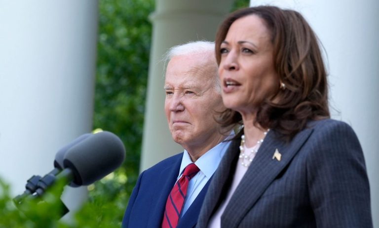 Φαβορί η Χάρις να διαδεχθεί τον Μπάιντεν εάν αποσυρθεί, σύμφωνα με Δημοκρατικούς