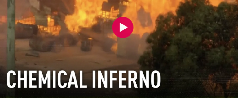 Χημική έκρηξη πυροδοτεί τεράστια φωτιά και επακόλουθες εκρήξεις στο εργοστάσιο της Μελβούρνης