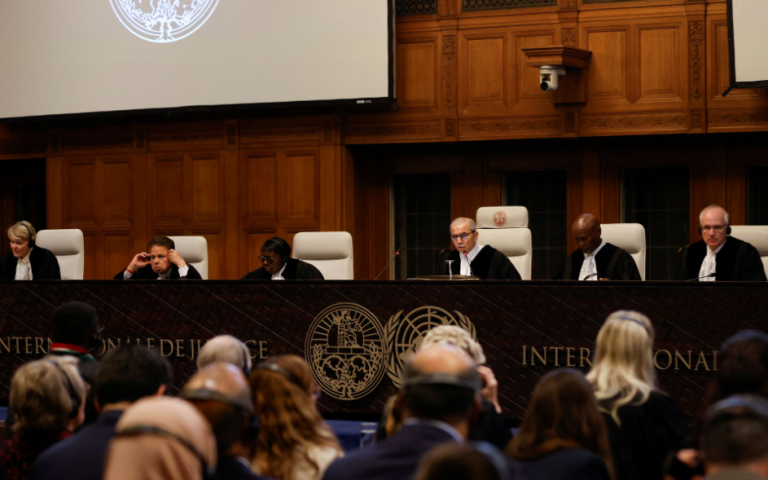 Το Διεθνές Δικαστήριο της Δικαιοσύνης (ΟΗΕ) κατηγορεί το Ισραήλ ως κράτος απαρτχάιντ και διατάζει άμεση απόσυρση του στρατού κατοχής από Παλαιστινιακά εδάφη!