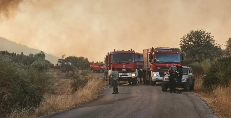 Φωτιά στην Εύβοια: Χωρίς ενεργό μέτωπο – Μάχη με τις αναζωπυρώσεις