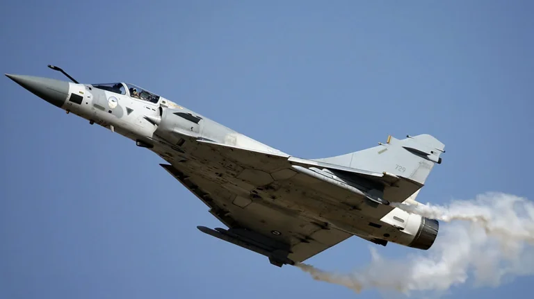 Τανάγρα: Εγκατάλειψη Μιράζ 2000-5 – Σώα η πιλότος