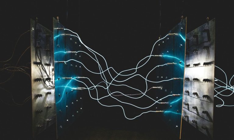 Βρήκαν νέο υλικό για τη μετατροπή του μαγνητικού πεδίου της Γης σε ρεύμα