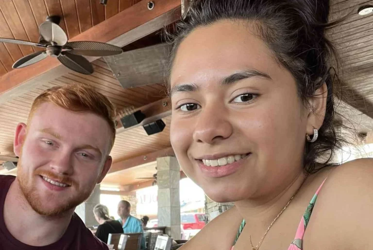 Φρίκη: Αποκεφάλισε την σύζυγό του και άφησε το κεφάλι της στο ντους – «Είναι δική μου» έλεγε σε βίντεο πριν από τη δολοφονία