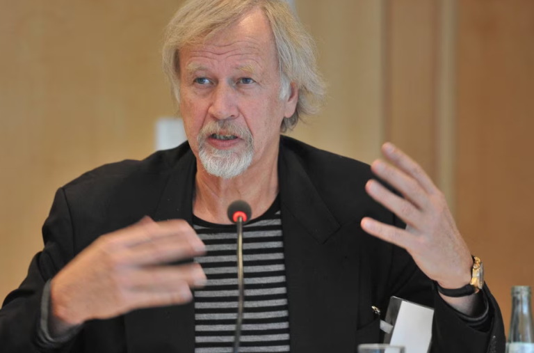 Δρ Wolfgang Wodarg: Η “ευλογιά των πιθήκων” είναι έρπης ζωστήρας που προκλήθηκε από τα εμβόλια του Covid.