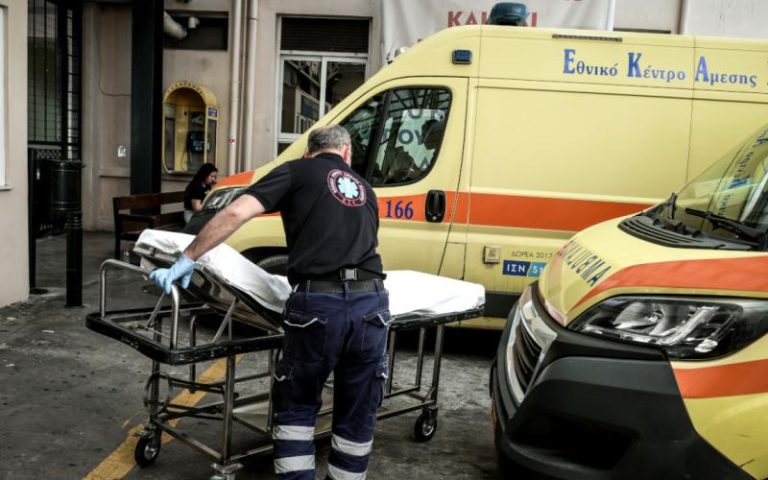 Τραγωδία στην Κατερίνη: Νεκρή γυναίκα που έπεσε σε τζαμαρία μαγαζιού