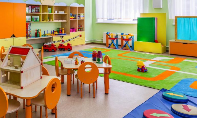 Αγρίνιο: Λουκέτο σε νηπιαγωγείο – Βρέθηκαν τσιμπούρια