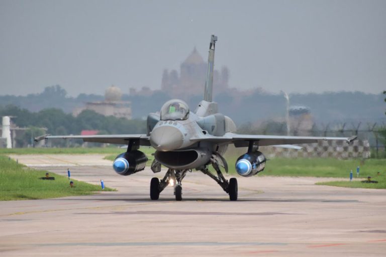 Θρήνος στην Πολεμική Αεροπορία: Νεκρός 23χρονος σμηνίτης – Διερευνώνται τα αίτια θανάτου