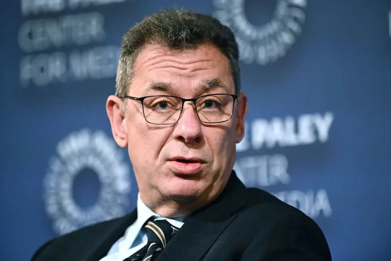 Άλμπερτ Μπουρλά: Έχουμε φτιάξει χάπι που περιέχει μέσα μικροτσίπ και στέλνει ασύρματα σήματα στις αρμόδιες αρχές