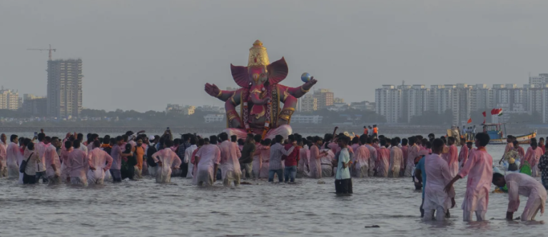 Τραγωδία στην Ινδία: Πνίγηκαν δεκάδες παιδιά στη διάρκεια ινδουιστικής γιορτής