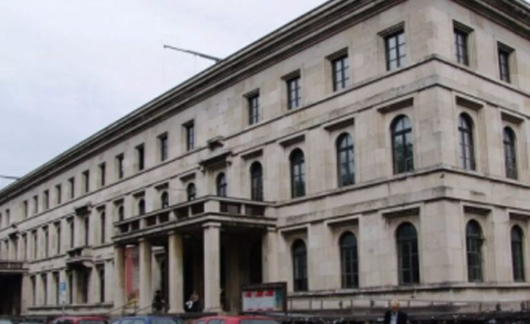 ΕΚΤΑΚΤΟ – ΠΥΡΟΒΟΛΙΣΜΟΙ ΣΤΟ ΚΕΝΤΡΟ ΤΟΥ ΜΟΝΑΧΟΥ ΚΟΝΤΑ ΣΤΟ ΠΡΟΞΕΝΕΙΟ ΤΟΥ ΙΣΡΑΗΛ – Η ΑΣΤΥΝΟΜΙΑ ΠΥΡΟΒΟΛΗΣΕ ΕΝΑΝ ΥΠΟΠΤΟ ΣΥΜΦΩΝΑ ΜΕ ΤΑ ΠΡΩΤΑ ΣΤΟΙΧΕΙΑ