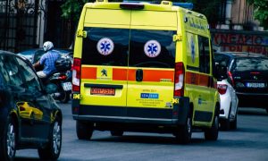 Αναίσθητη και σοβαρά τραυματισμένη εντοπίστηκε 14χρονη που βγήκε για τα κάλαντα – Ενδεχομένως παρασύρθηκε από ασυνείδητο οδηγό