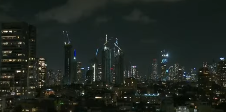 Live οι εξελίξεις στο Ισραήλ: Με 500 πυραύλους χτύπησαν οι Ιρανοί – Νέες απειλές από την Τεχεράνη, θα υπάρξει απάντηση, λέει το Τελ Αβίβ