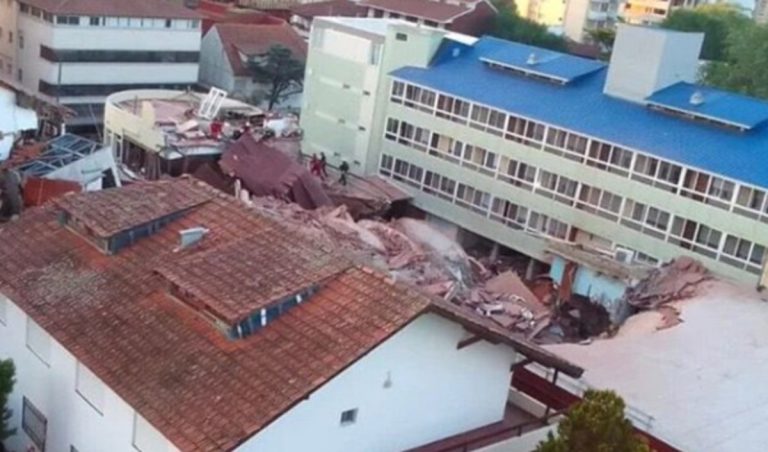 Δεκαώροφο ξενοδοχείο κατέρρευσε στην Αργεντινή: Ομάδες διάσωσης αναζητούν εγκλωβισμένους