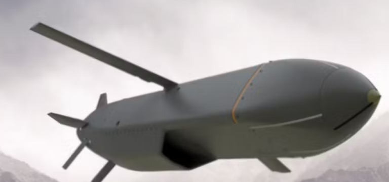 Bloomberg: «Η Ουκρανία εκτόξευσε 12 βρετανικούς πυραύλους cruise Storm Shadow κατά στόχων σε ρωσικό έδαφος»