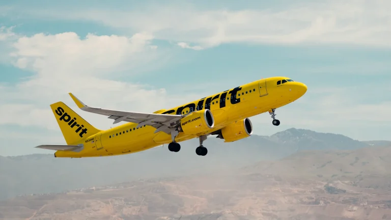 Αϊτή: Αεροσκάφος της Spirit Airlines δέχτηκε πυρά λίγο πριν την προσγείωσή του – Τραυματίστηκε αεροσυνοδός