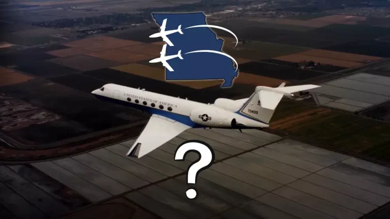 Κυβερνητικά αεροπλάνα VIP μόλις πέταξαν πάνω από το Μιζούρι στο Καταφύγιο της Κρίσης