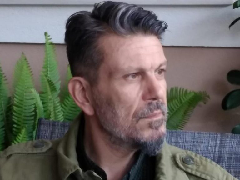 «Κεραυνός» για τον αναπάντεχο θάνατο 54χρονου εκπαιδευτικού, πατέρα τριών παιδιών!