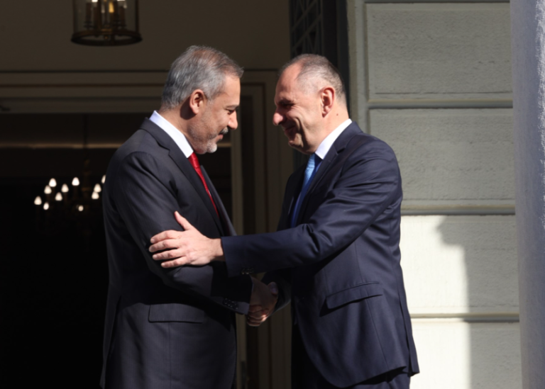 Σε εξέλιξη η συνάντηση Γεραπετρίτη-Φιντάν στο ΥΠΕΞ – Οι κόκκινες γραμμές Αθήνας-Άγκυρας