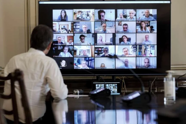 Ο κόσμος ζητάει διώξεις – Τα δεκάδες ποινικά αδικήματα που διέπραξαν οι λοιμωξιολόγοι στην Ελλάδα κατά την περίοδο της πανδημίας