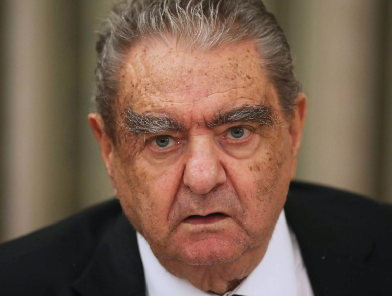 Πέθανε ο Βαρδής Βαρδινογιάννης σε ηλικία 91 ετών