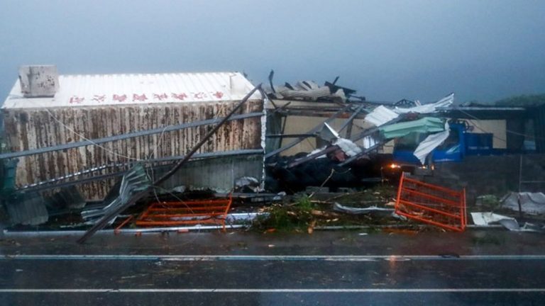 Ιαπωνία: Σχεδόν 200.000 κάτοικοι καλούνται να απομακρυνθούν εσπευσμένα εξαιτίας ισχυρών βροχοπτώσεων