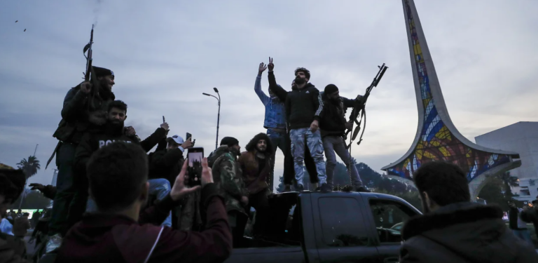 Συρία: Συναγερμός στη Δύση για τον κίνδυνο ανασύνταξης των τζιχαντιστών του ISIS