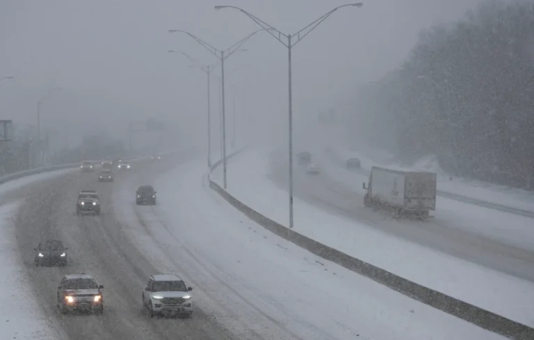 Συναγερμός σε ΗΠΑ και Καναδά για τη χιονοκαταιγίδα Μπλερ – «Έρχεται χάος και καταστροφή»