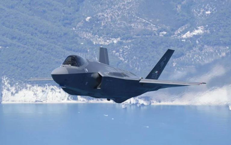 Μαχητικό αεροσκάφος F-35 συνετρίβη στην Αλάσκα – Σώος ο πιλότος