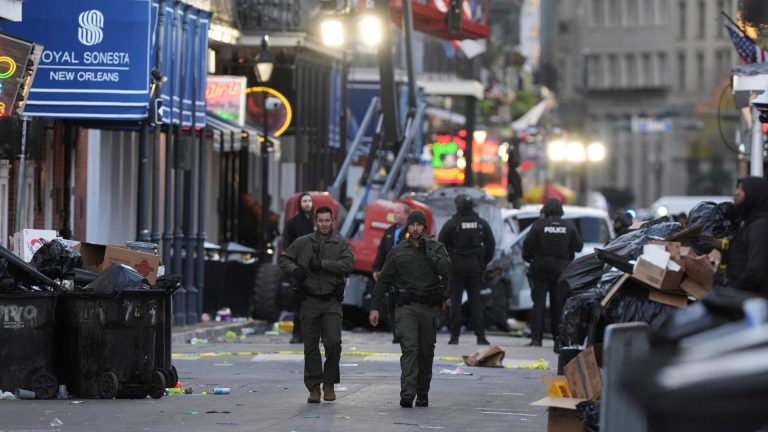 Σοκ και δέος στις ΗΠΑ: Βρέθηκε σύνδεση μεταξύ των δραστών της σφαγής στη Νέα Ορλεάνη και της έκρηξης στο Λας Βέγκας