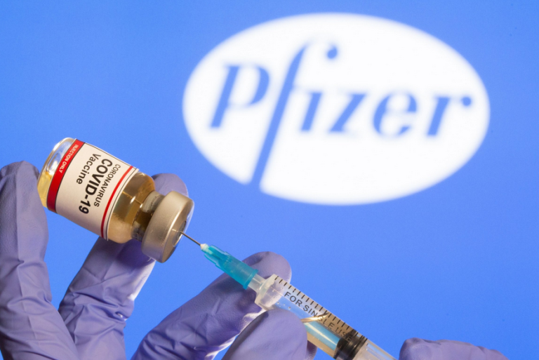 Η Pfizer έχει λάβει περισσότερες από 158.000 αναφορές ανεπιθύμητων παρενεργειών εντός 2 μηνών από την κυκλοφορία των εμβολίων και συνέχισε κανονικά την διάθεσή τους