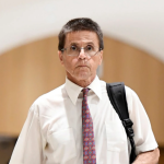 Hassan Diab> Καταδικάστηκε από γαλλικό δικαστήριο για βομβιστική επίθεση σε συναγωγή του Παρισιού αλλά διδάσκει κοινωνική δικαιοσύνη σε Πανεπιστήμιο του Καναδά!