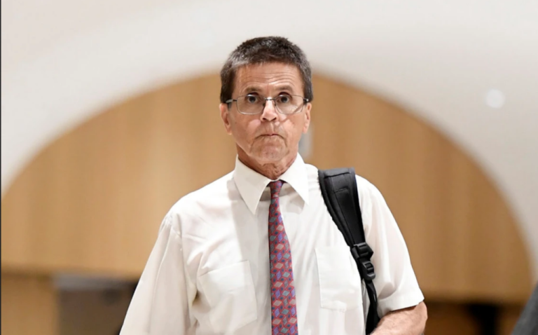 Hassan Diab> Καταδικάστηκε από γαλλικό δικαστήριο για βομβιστική επίθεση σε συναγωγή του Παρισιού αλλά διδάσκει κοινωνική δικαιοσύνη σε Πανεπιστήμιο του Καναδά!