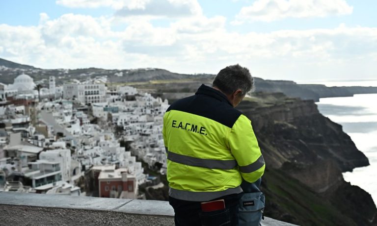 Σεισμοί – Παπαζάχος: «Δεν έχει απομακρυνθεί η πιθανότητα για ισχυρότερη δόνηση»