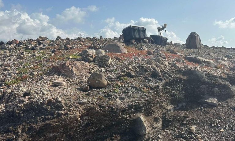 Τσελέντης για σεισμούς στη Σαντορίνη: Δεν εκτονώνενται το δυναμικό του ρήγματος με δονήσεις 5 Ρίχτερ