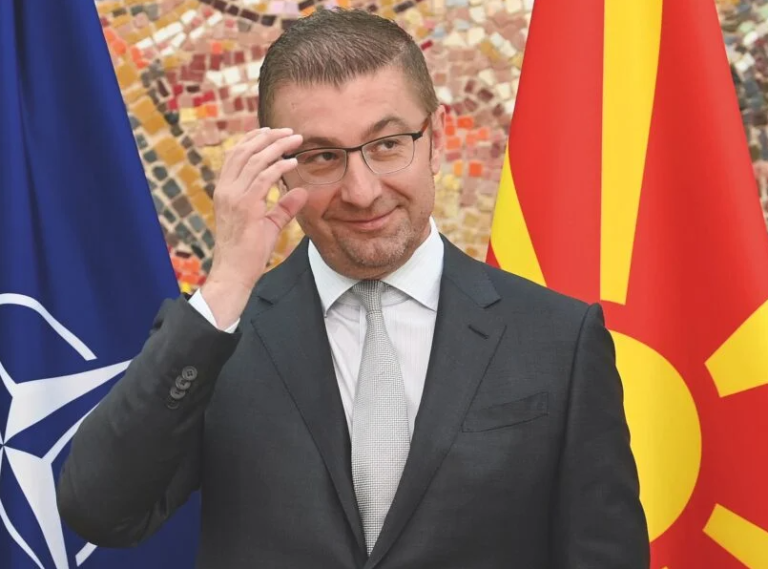 Για τον Μίτσκοσκι στο Ατλαντικό Συμβούλιο ΔΕΝ υπάρχει το «Βόρεια» στο όνομα της χώρας του…