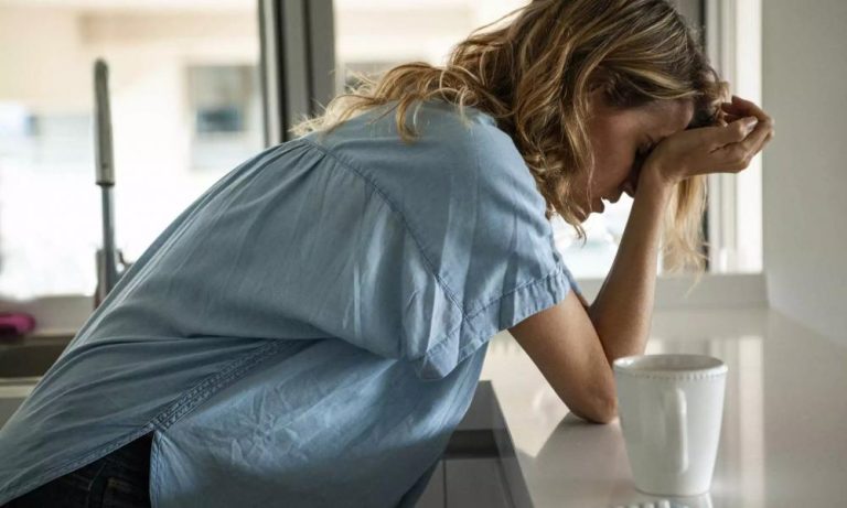 Σαντορίνη: Ζαλάδα και ναυτία αναφέρουν οι κάτοικοι – Τι συμβαίνει